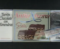 Turrón chocolate con almendras
