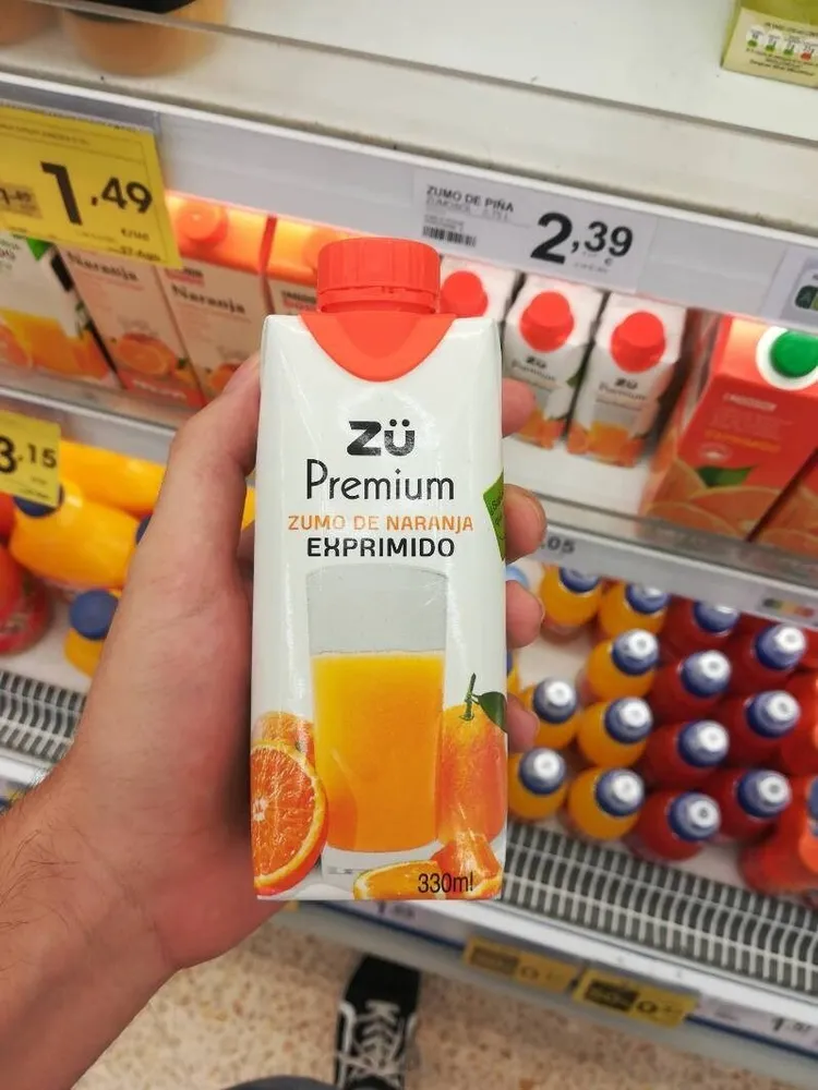zumo de naranja exprimido
