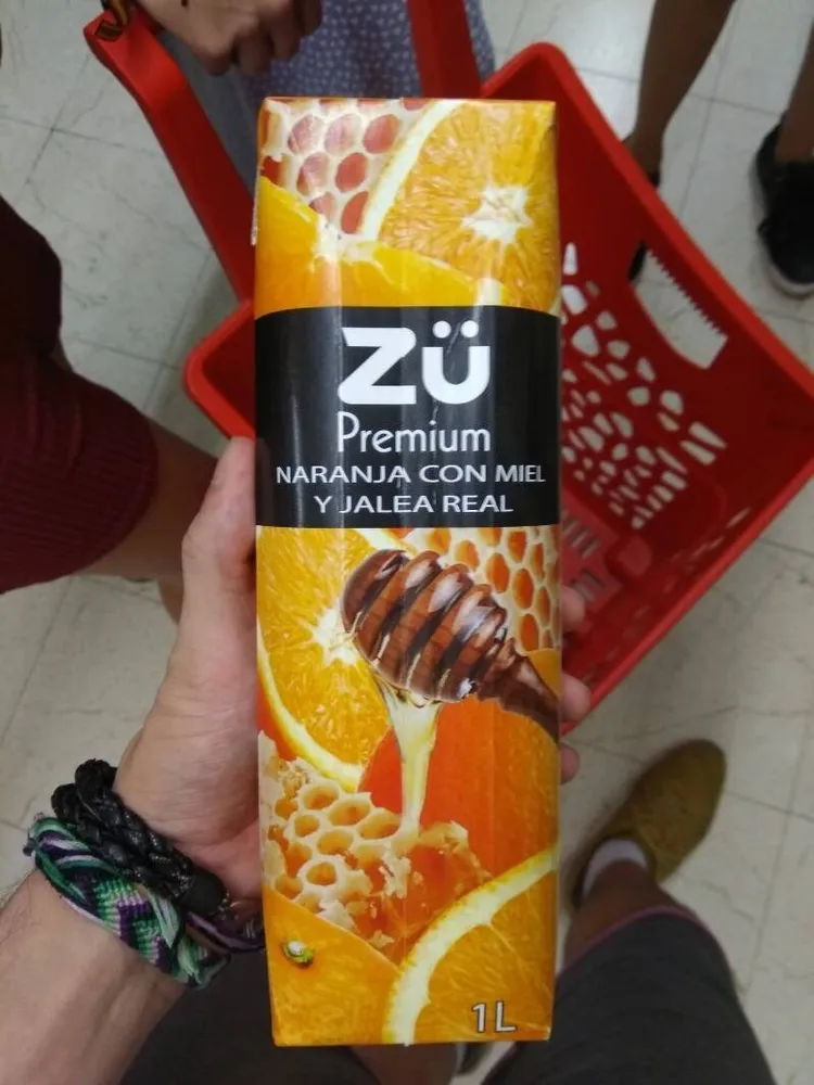 Zumo de naranja con miel y jalea real