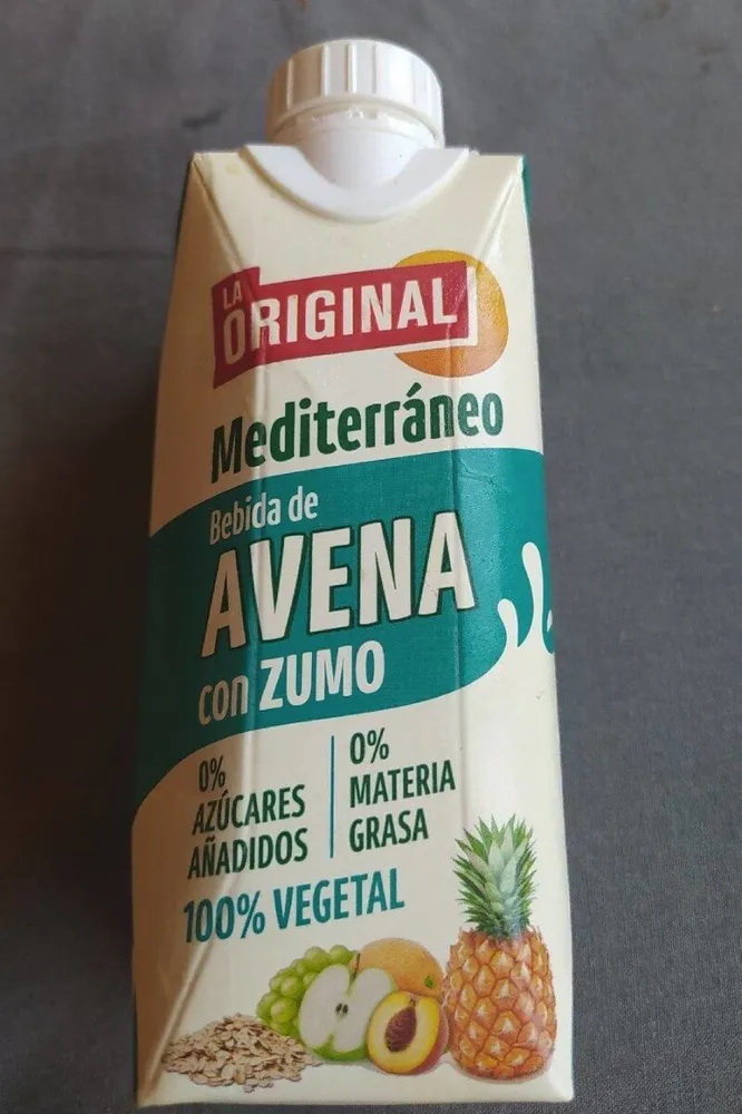 Bebida de avena mediterráneo