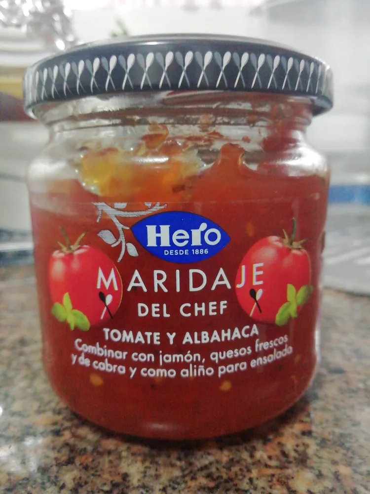 Hero Maridaje De Mermelada Tomate Y Albahaca