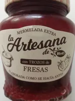 Mermelada artesana con trozos de fresas