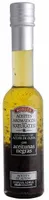 Aceite de oliva con aceitunas negras