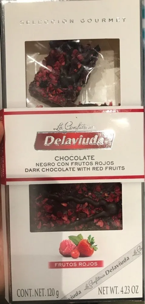 Chocolate negro con frutos rojos