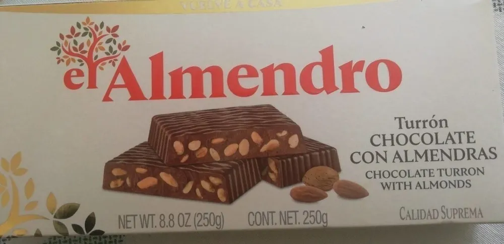 Turrón de chocolate con almendras
