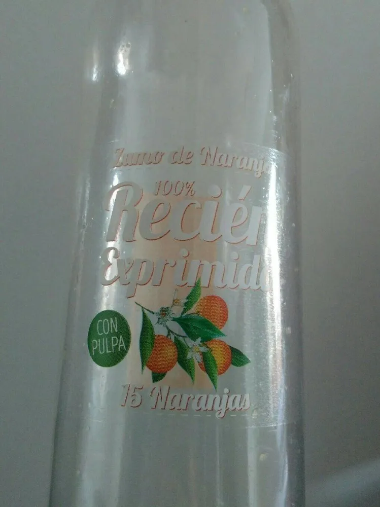 Zumo de naranja, con pulpa