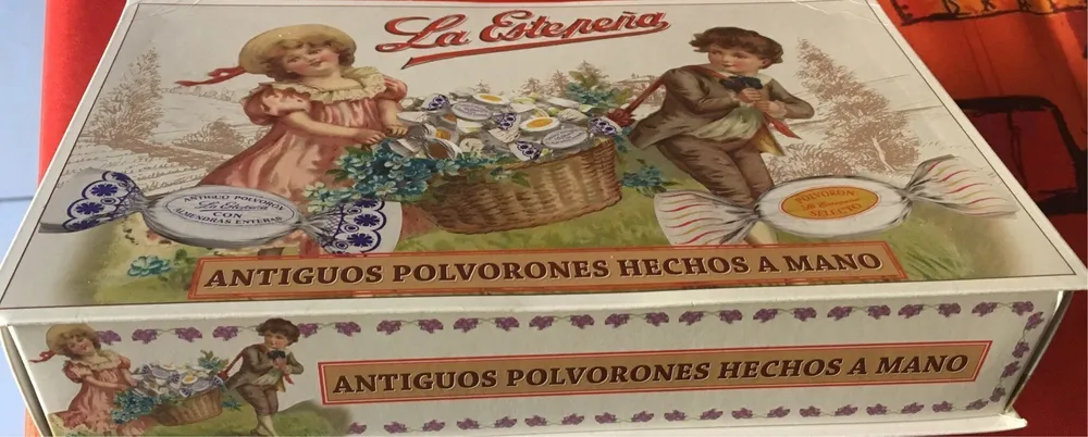 Antiguos polvorones hechos a mano