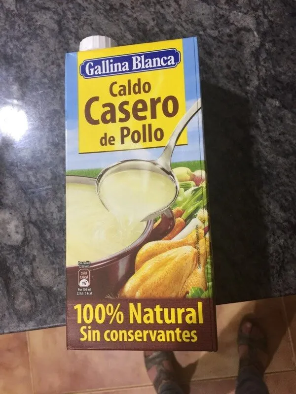 Caldo de pollo casero 100% natural