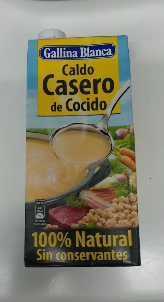 Caldo casero de cocido