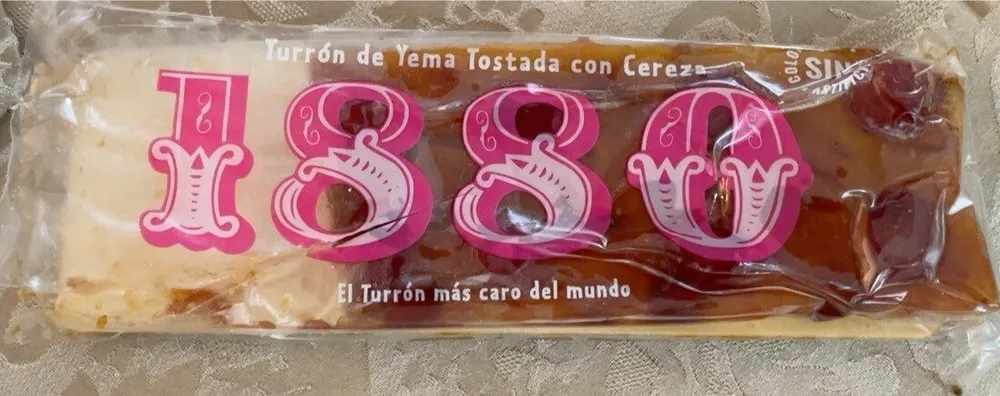 Turrón de Yema Tostada con Cereza