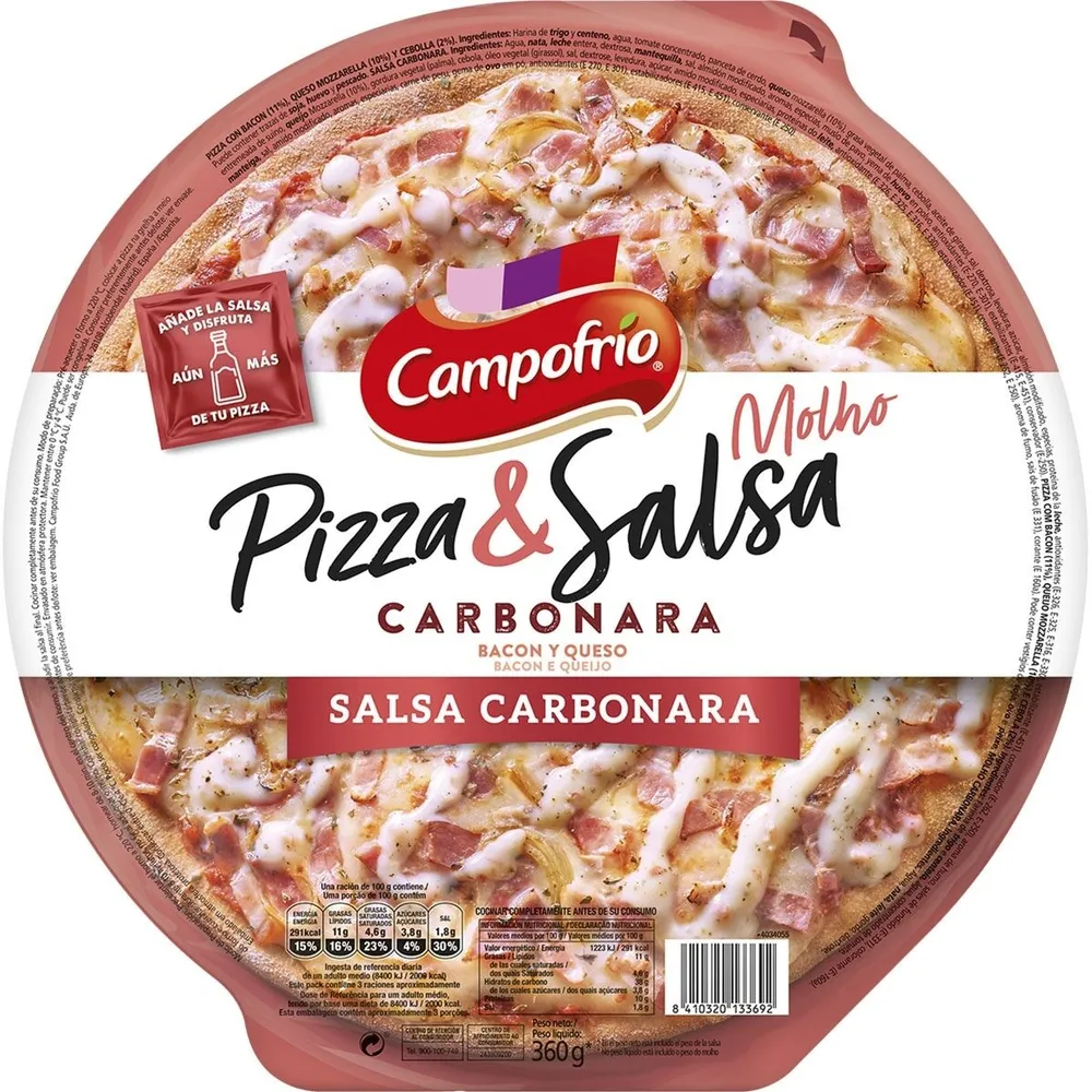 Pizza y salsa carbonara