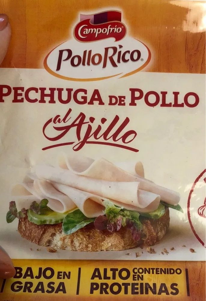 Pechuga de pollo al ajillo