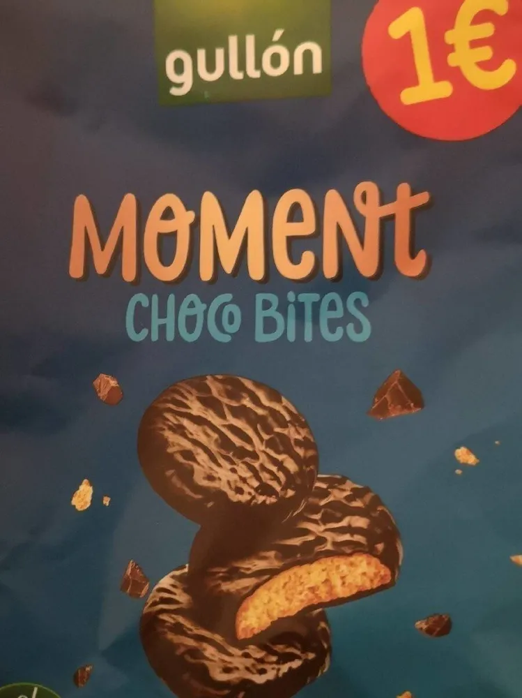 Moment chico bites