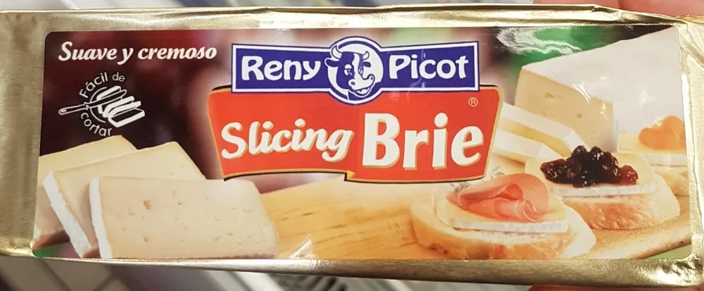 Queso brie slicing
