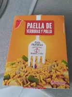 Paella de verduras y pollo