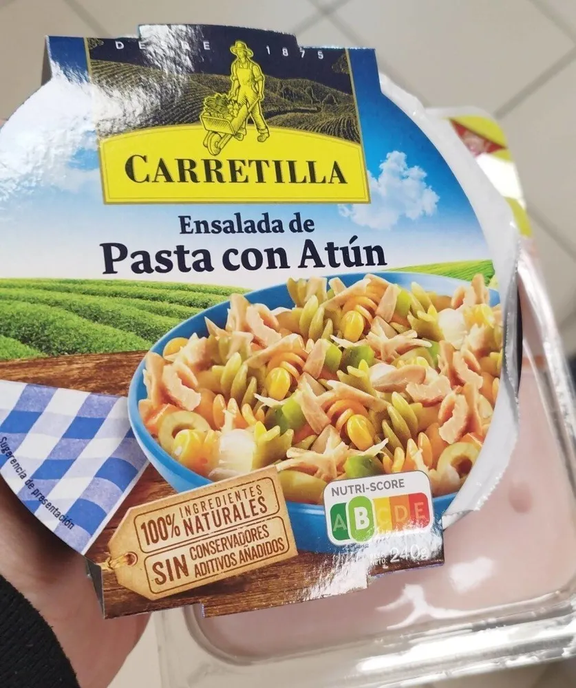 Ensalada de pasta con atún