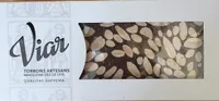 Turrón de chocolate con almendra