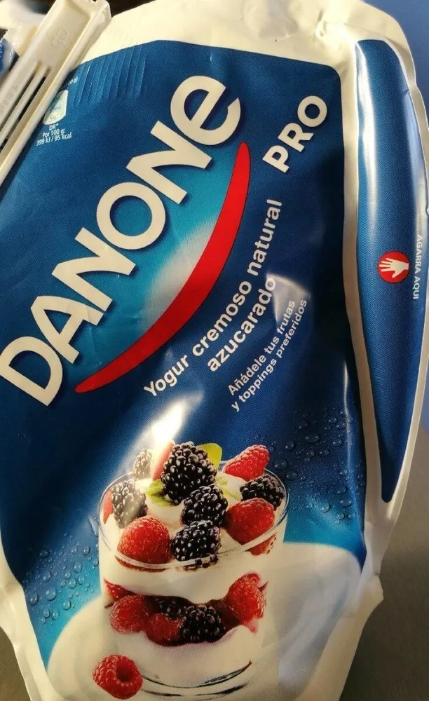 Yogur cremoso natural azucarado