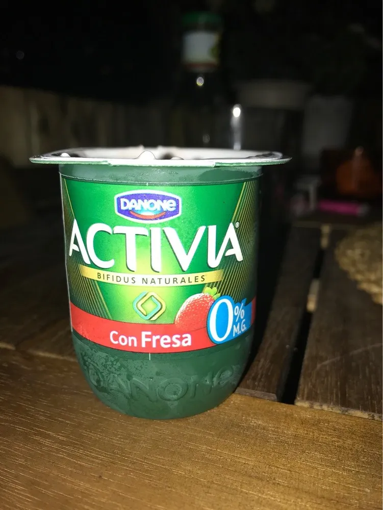 Avtivia con fresa 0 pour cent bifidus natiral