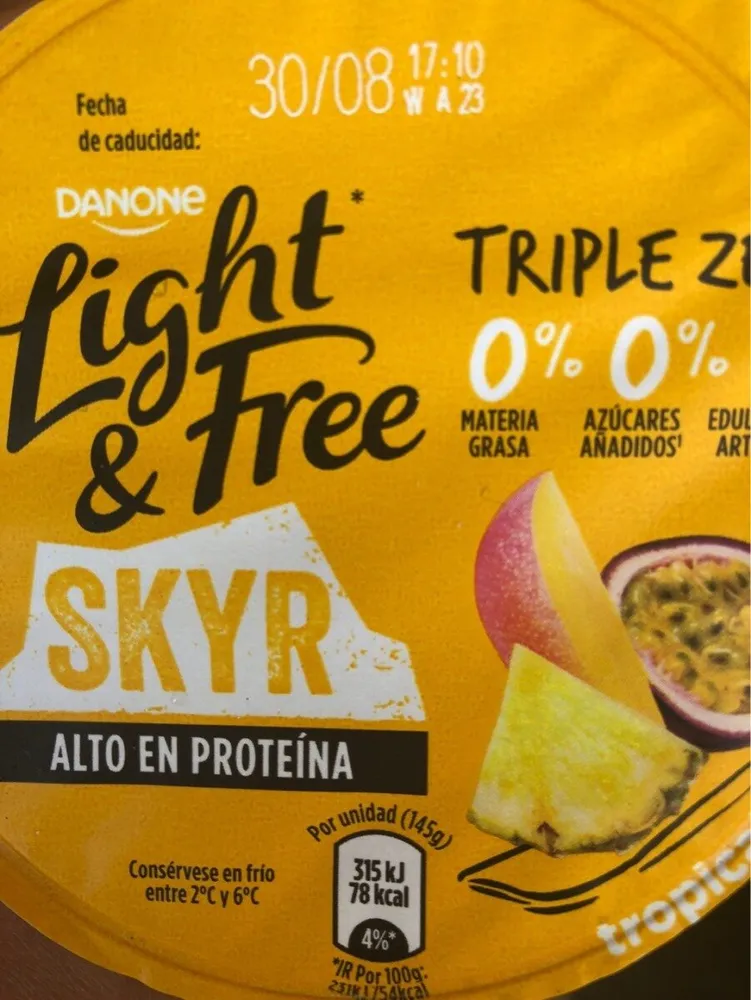Skyr Light & Free triple zero tropical