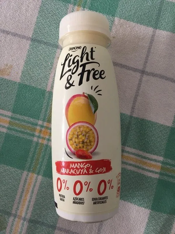 Yogur líquido desnatado con mango, maracuyá