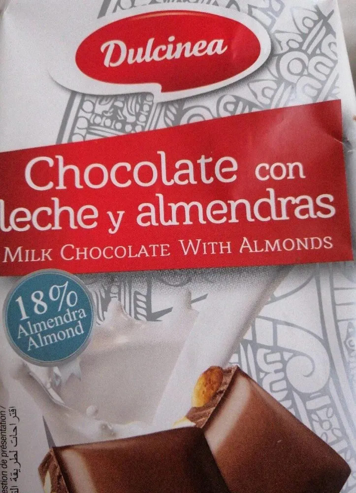 Chocolate con leche y almendras