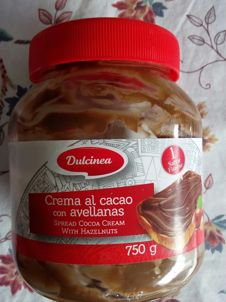 Crema al cacao con avellanas