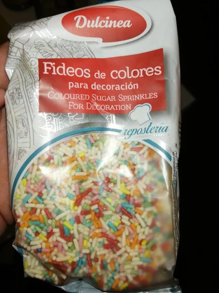 Fideos de colores