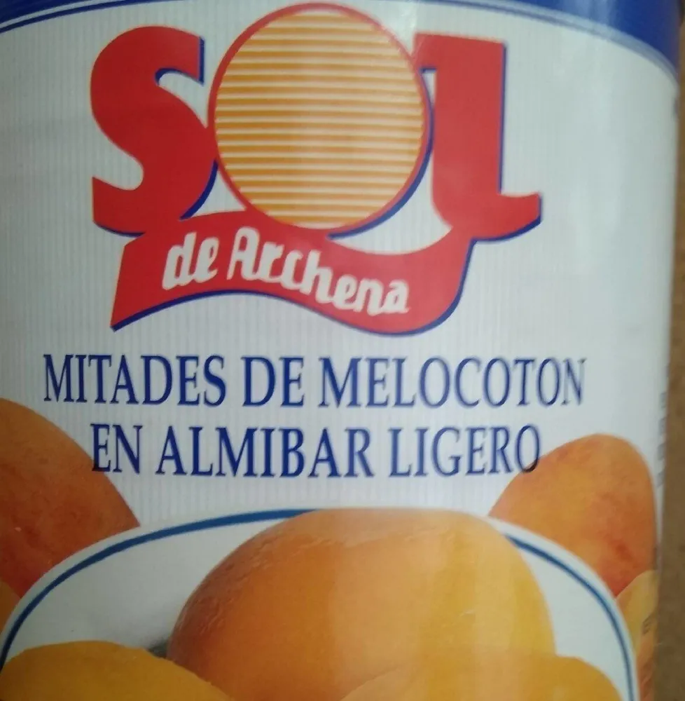 Mitades de melocotón en almíbar ligero