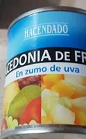 Macedonia de fruta en zumo de uva