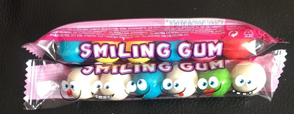 Smiling gum