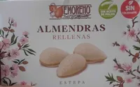 Oblea rellena de crema de cacahuete