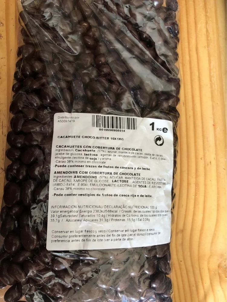 Cacahuetes enrobées de chocolat noir