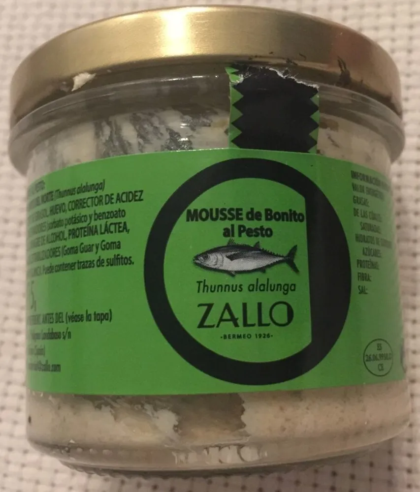 Mousse de bonito al pesto