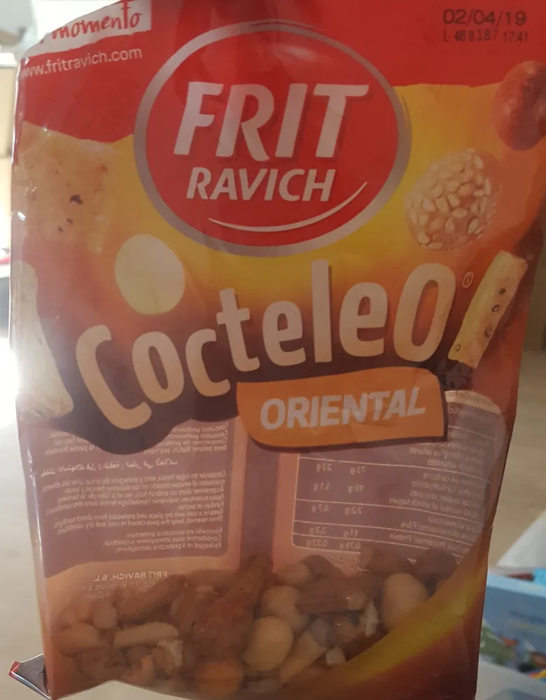 Còctel Oriental Fruits Secs Frit Ravich
