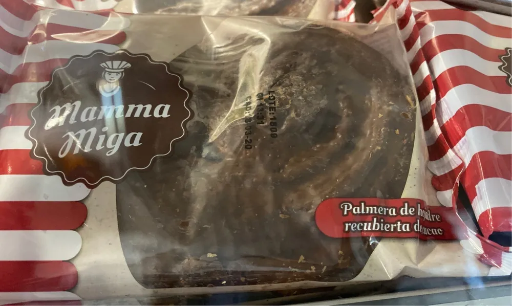 Palmera de hojaldre recubierta de cacao