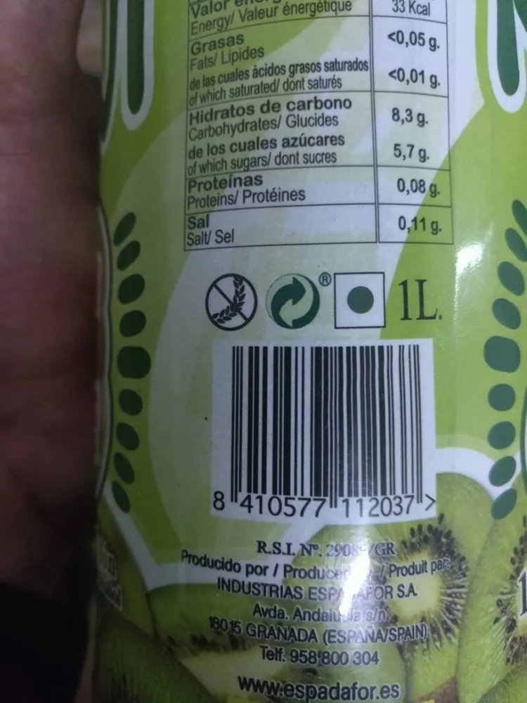 Kiwi dama de baza