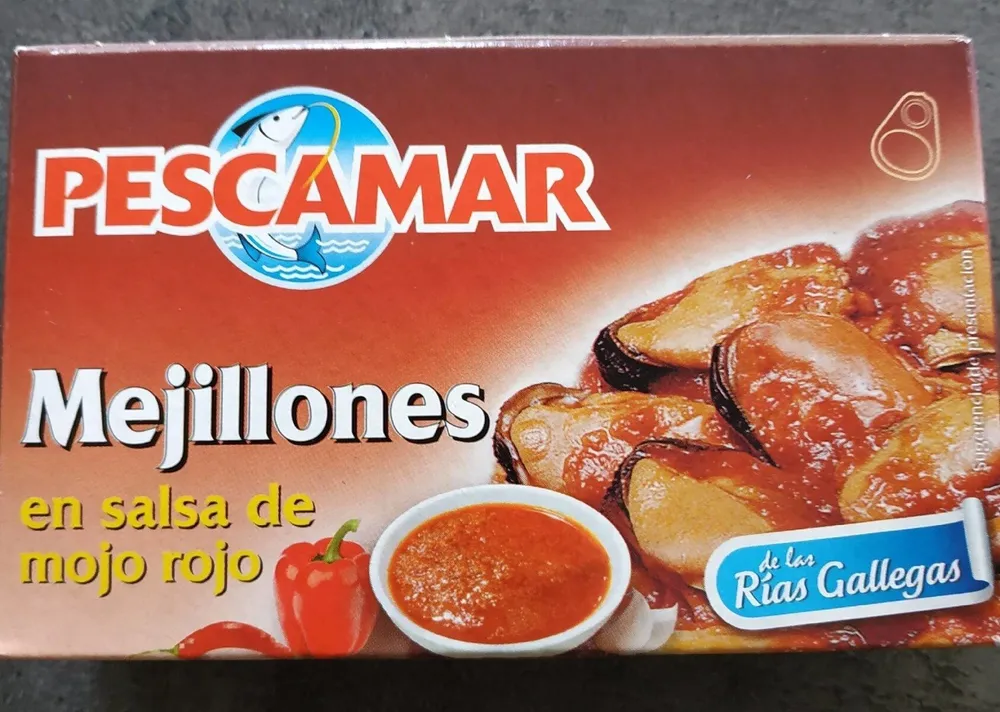 Mejillones en salsa de mojo rojo
