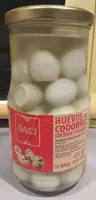 Huevos de codorniz cocidos y pelados