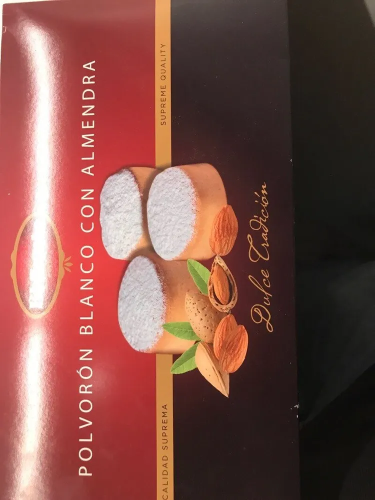 Polvorón blanco con almendras