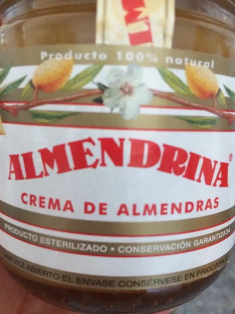 Almendrina Crema