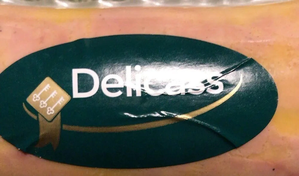 Foie gras entier de pato” mi cuit”