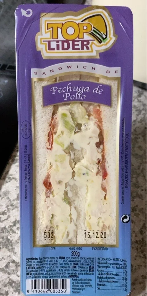 Sandwich de pechuga de pollo
