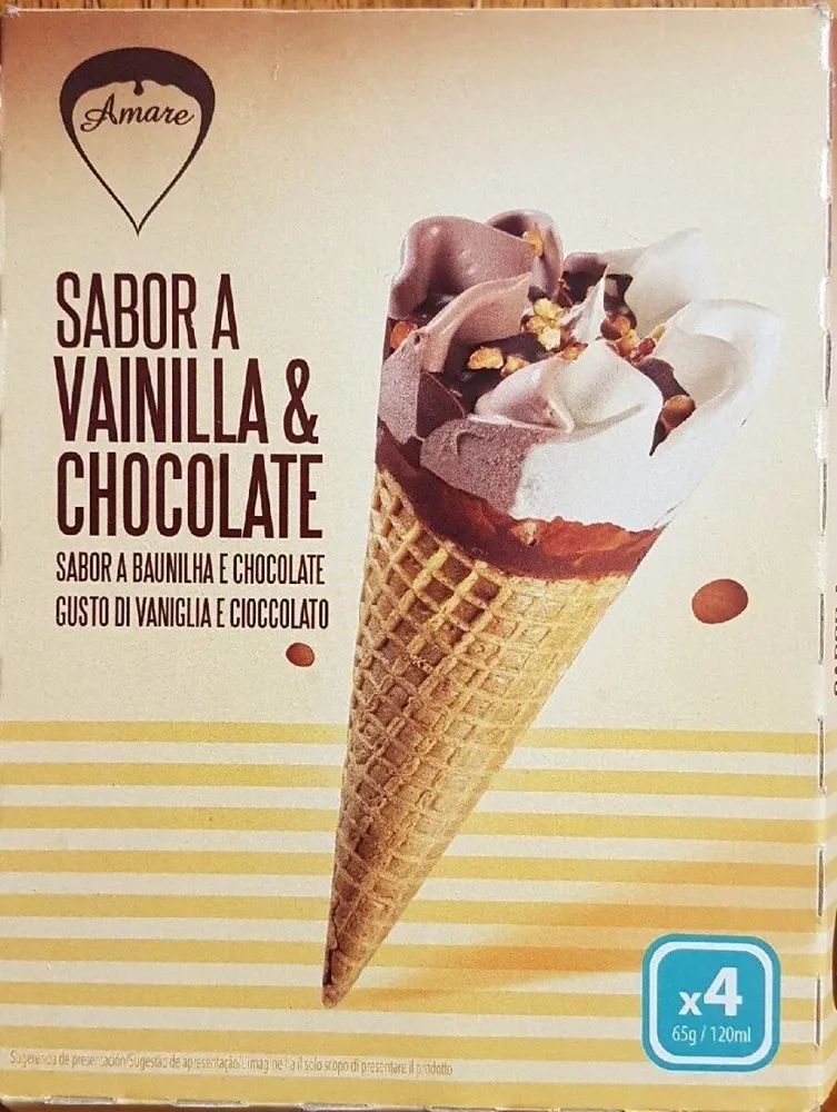 Helado sabor a vainilla y de chocolate