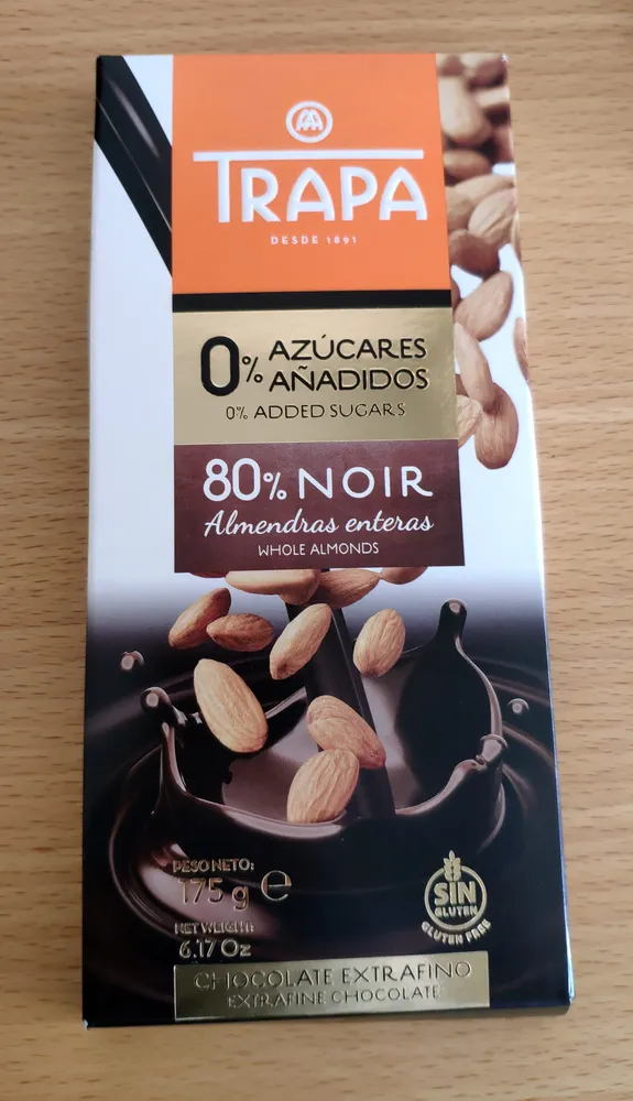 0% azúcares añadidos 80% noir con almendras enteras