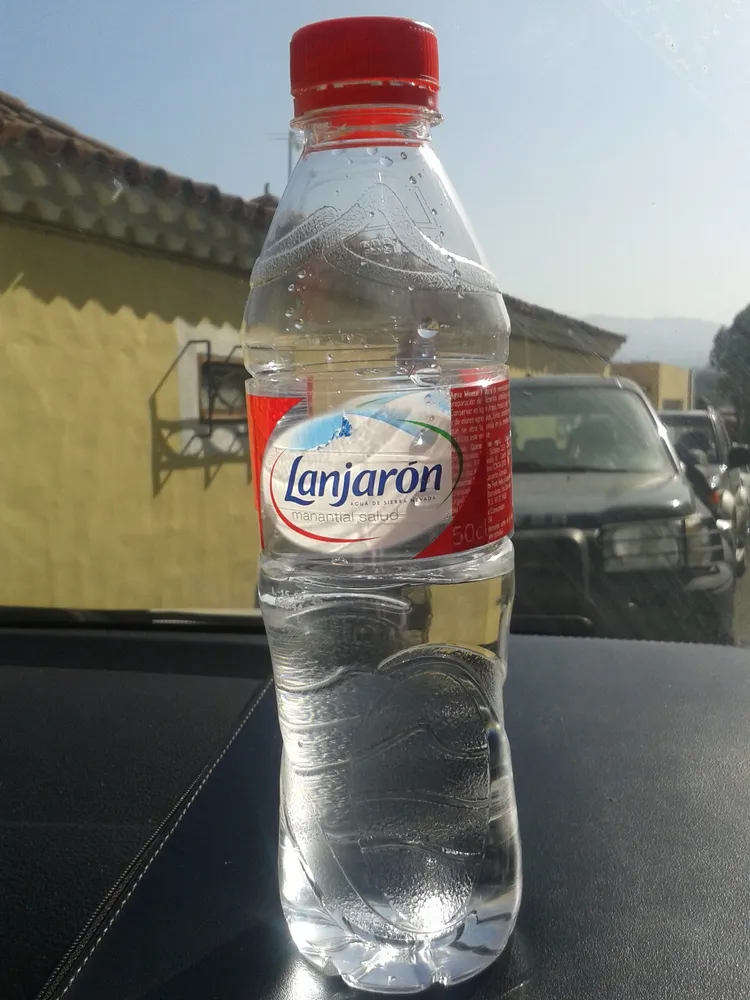 Agua mineral