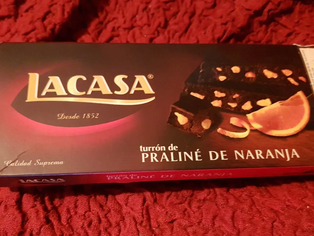 Turrón de praliné de naranja