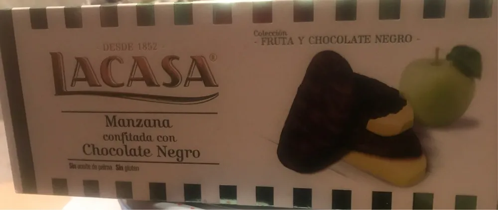 Manzana confitada con chocolate negro