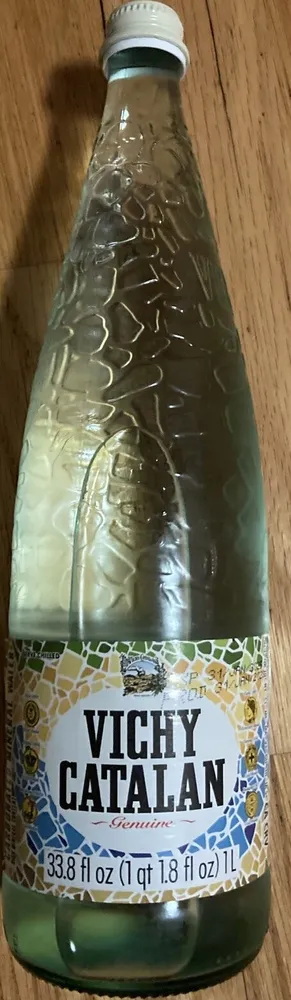 Agua mineral con gas grande