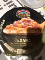 Pizza texana rellena de cheddar